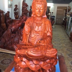 Tượng Quan âm ngồi đài sen, gỗ hương, cao 50cm, rộng 30cm, sâu 30cm