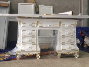 bàn trang điểm dát vàng