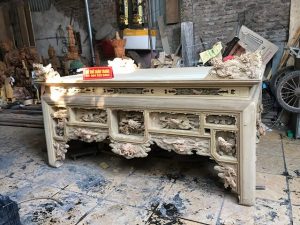 Bàn thờ Thôn Yên Lão bằng gỗ dổi