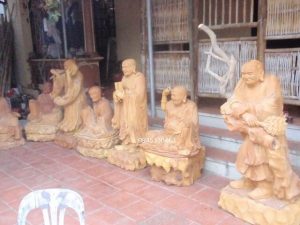 Tượng 18 vị la hán bằng gỗ mít