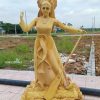 Tượng cô bơ đứng bằng gỗ