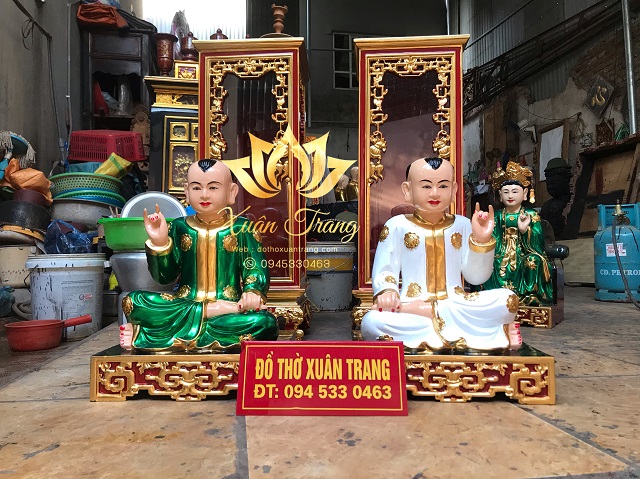 Tượng cậu bé bản đền Tượng cậu bé bản đền
